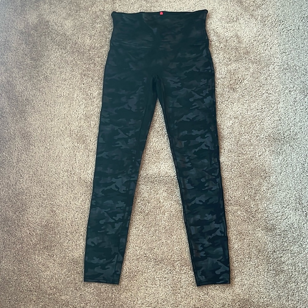Spanx Black Camo Shiny Leggings